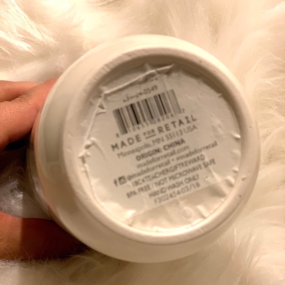 Ceramic travel mug with lid - Picture 3 of 4